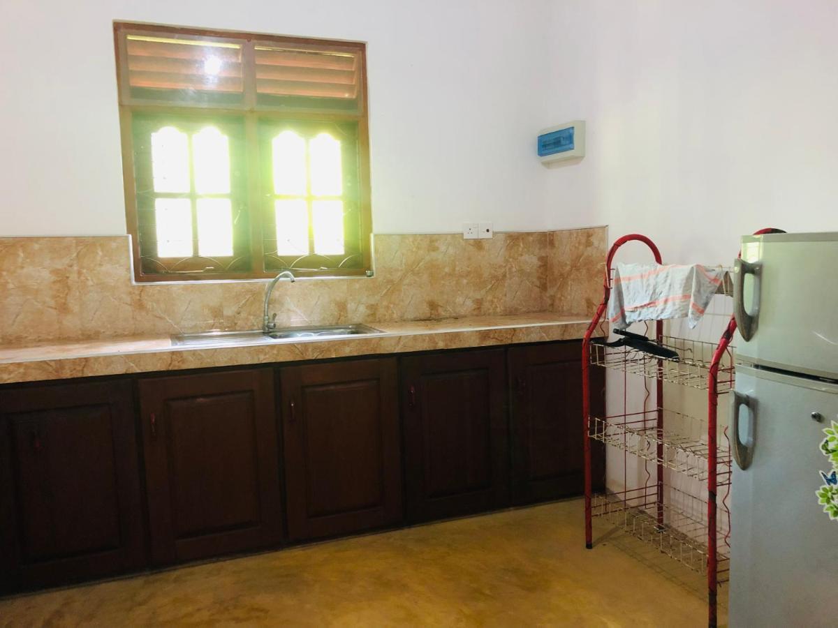 Jungle View Guesthouse Unawatuna Εξωτερικό φωτογραφία